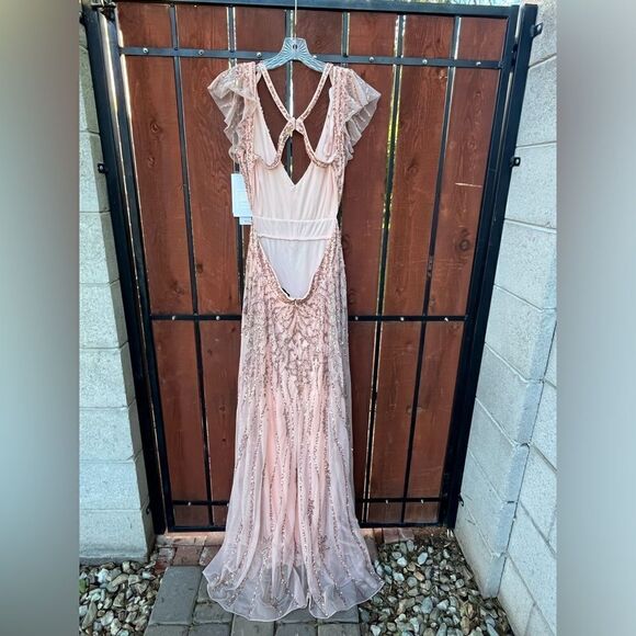 Mac Duggal Rose Gold/Apricot Sequined A line Gown size 6 NWT - Picture 3 of 11